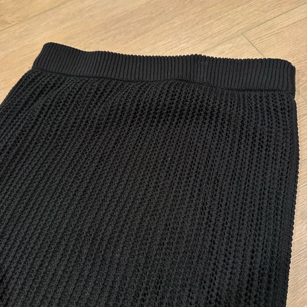 Knit Cutout Black Midi Skirt